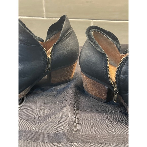 Born Black Leather Ankle Booties Side Zip Comfortable Block Heel Size 11 - Picture 3 of 8
